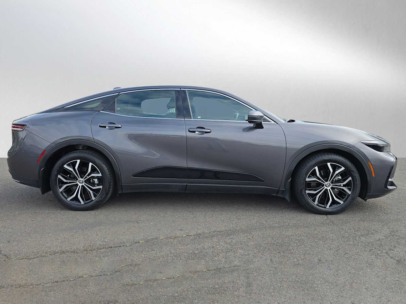 2023 Toyota Crown XLE