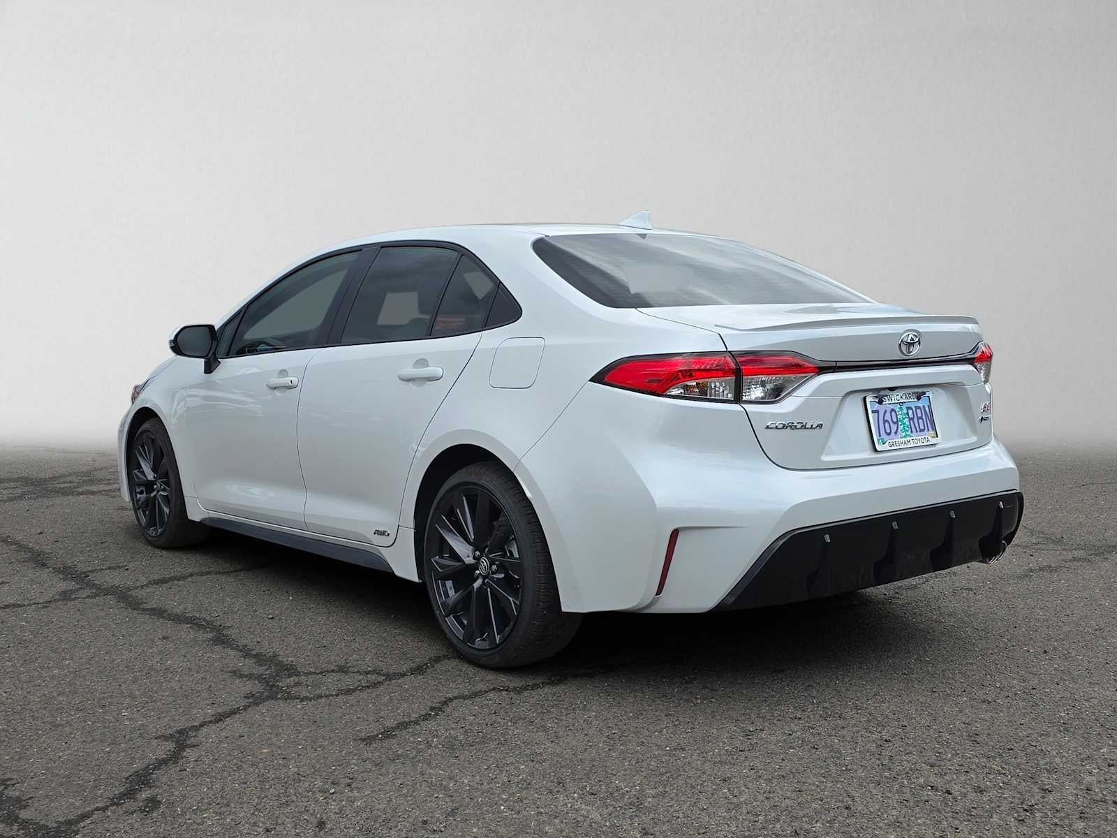 2026 Toyota Corolla Hybrid SE
