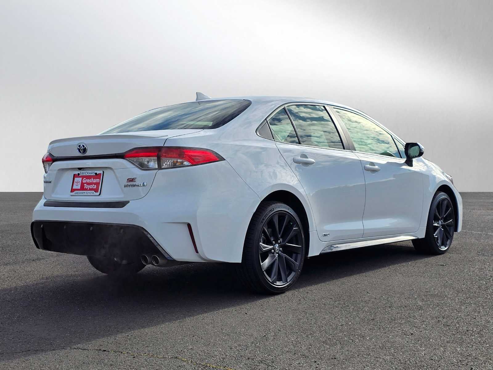 2024 Toyota Corolla Hybrid SE