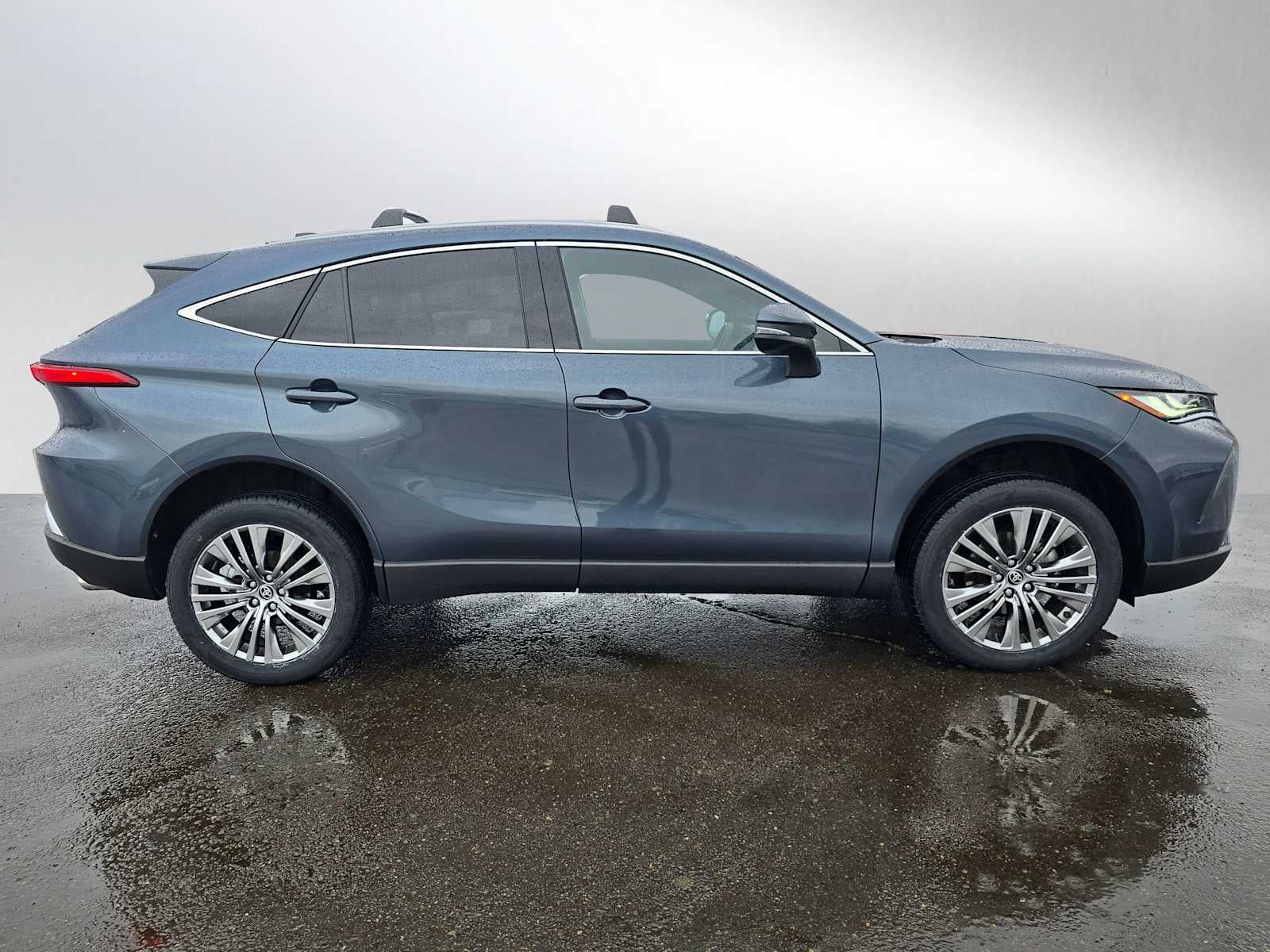 2024 Toyota Venza XLE