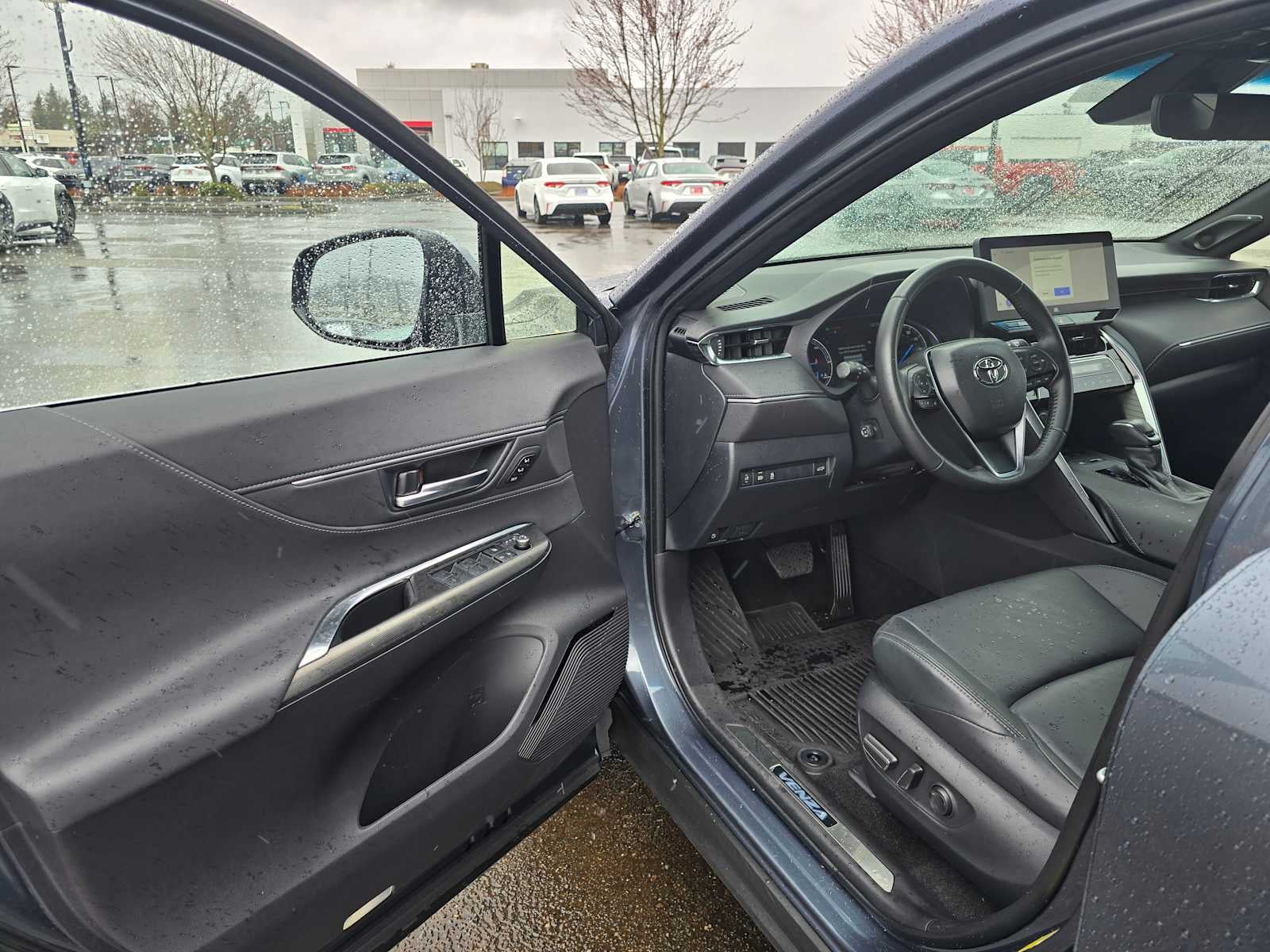 2024 Toyota Venza XLE