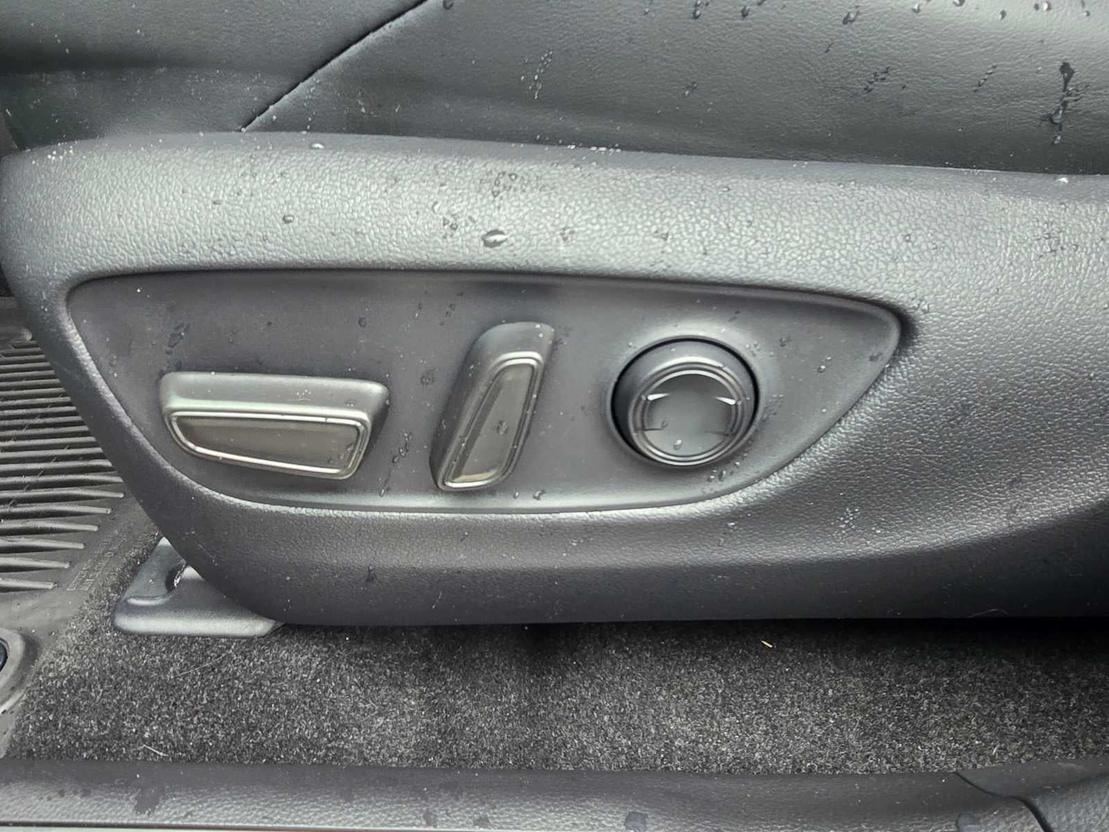 2024 Toyota Venza XLE