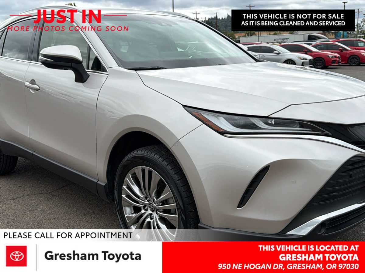 2022 Toyota Venza XLE