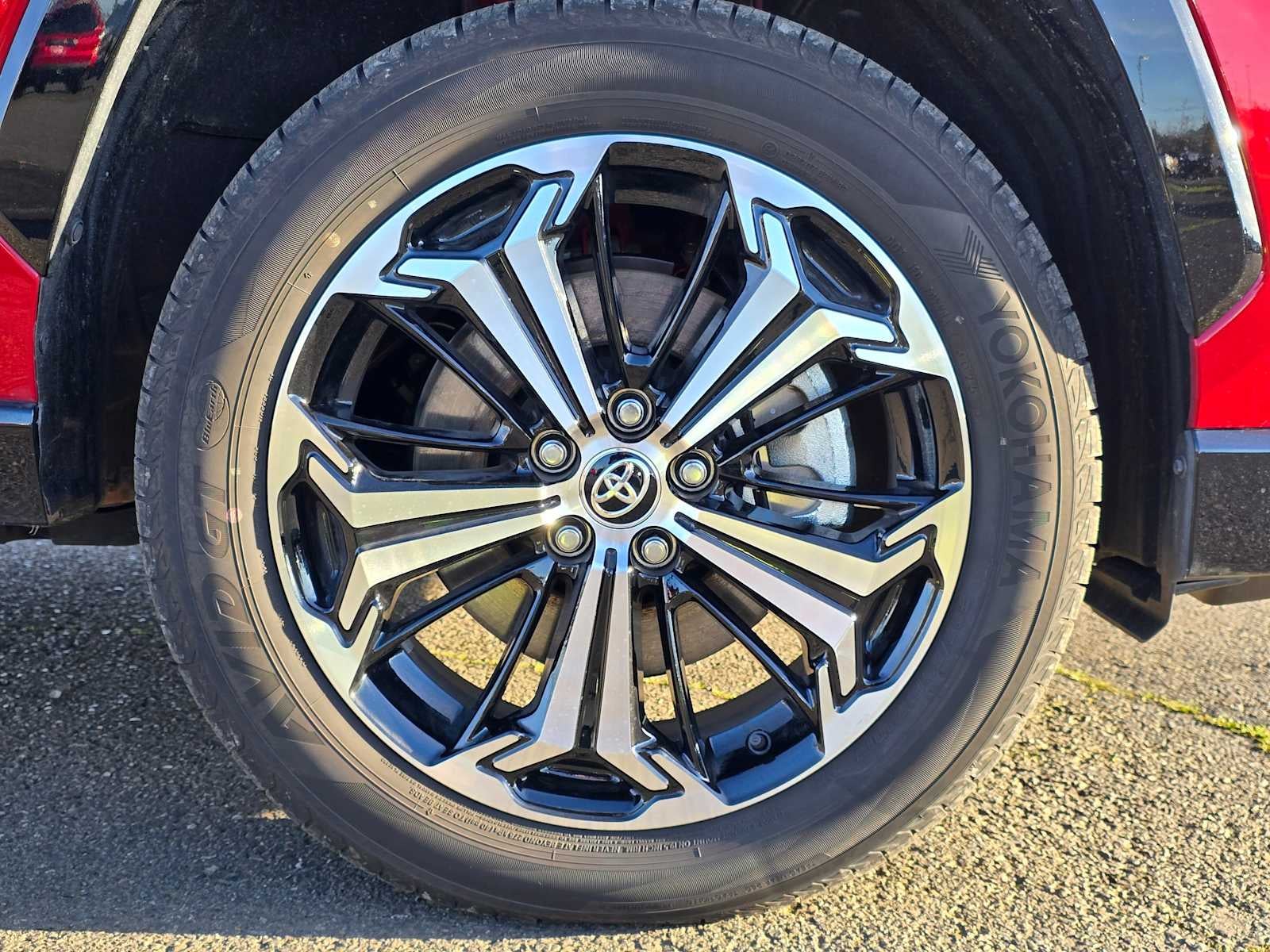 2025 Toyota RAV4 Plug-In Hybrid XSE