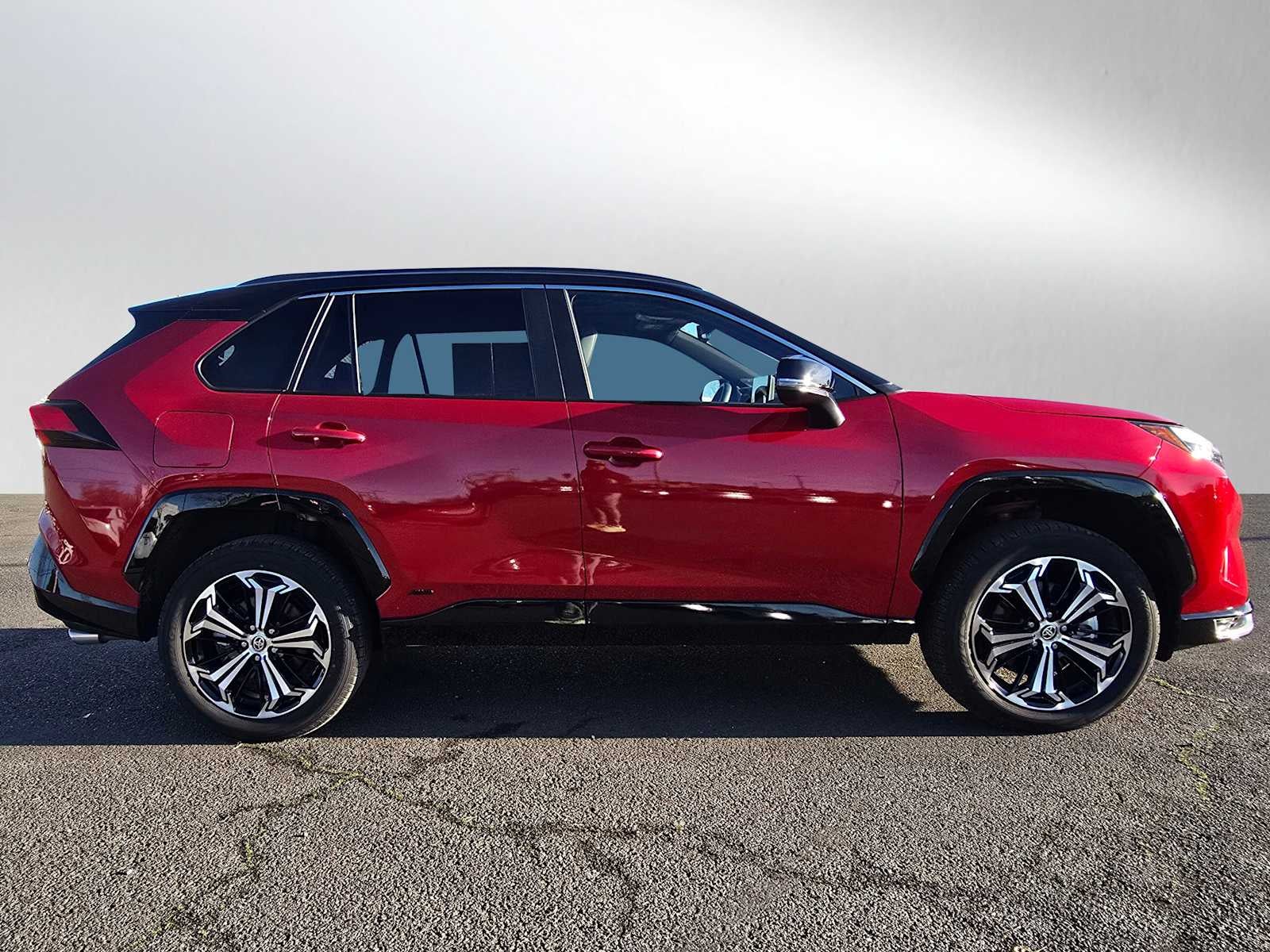 2025 Toyota RAV4 Plug-In Hybrid XSE