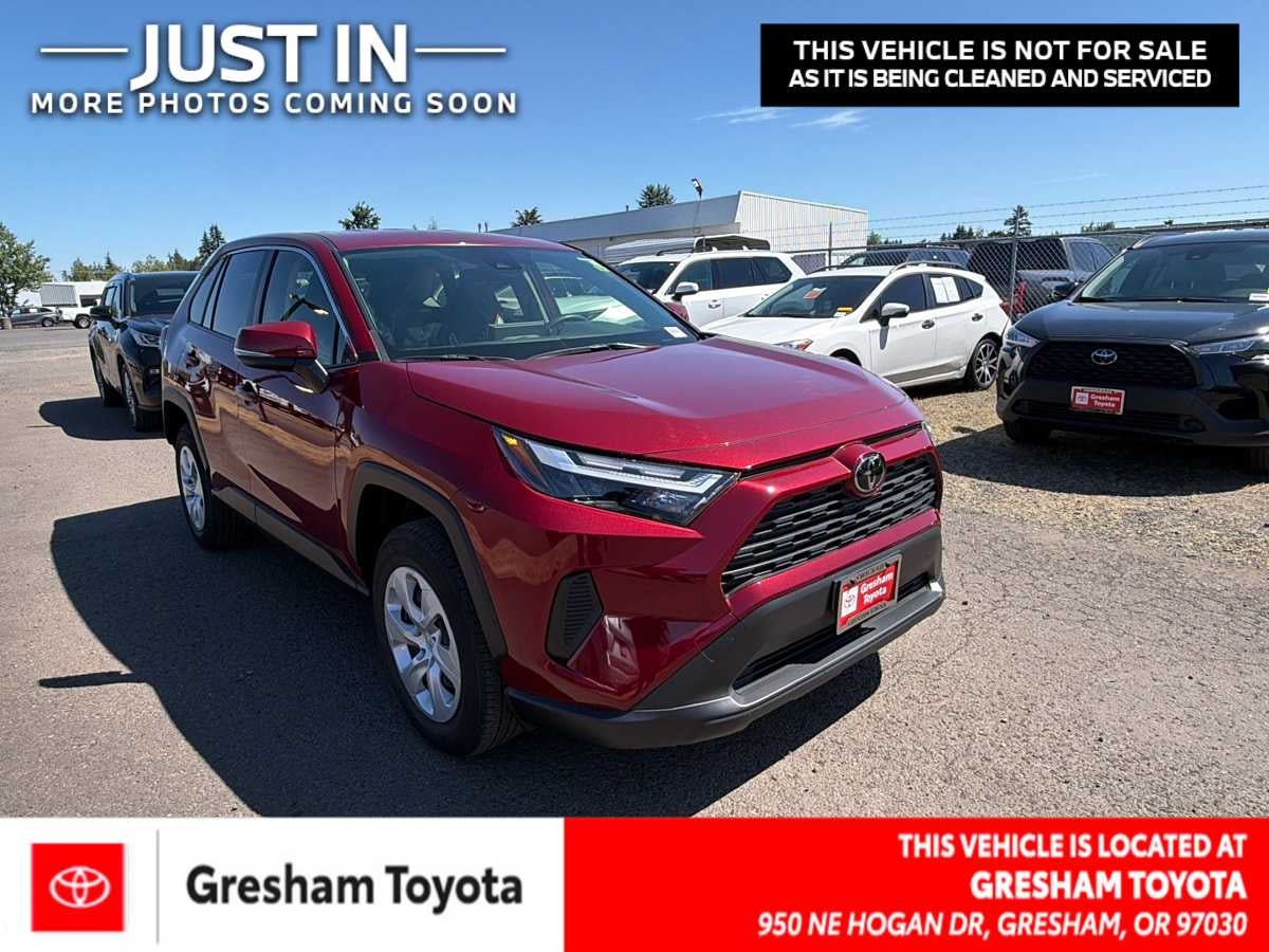 2023 Toyota RAV4 LE