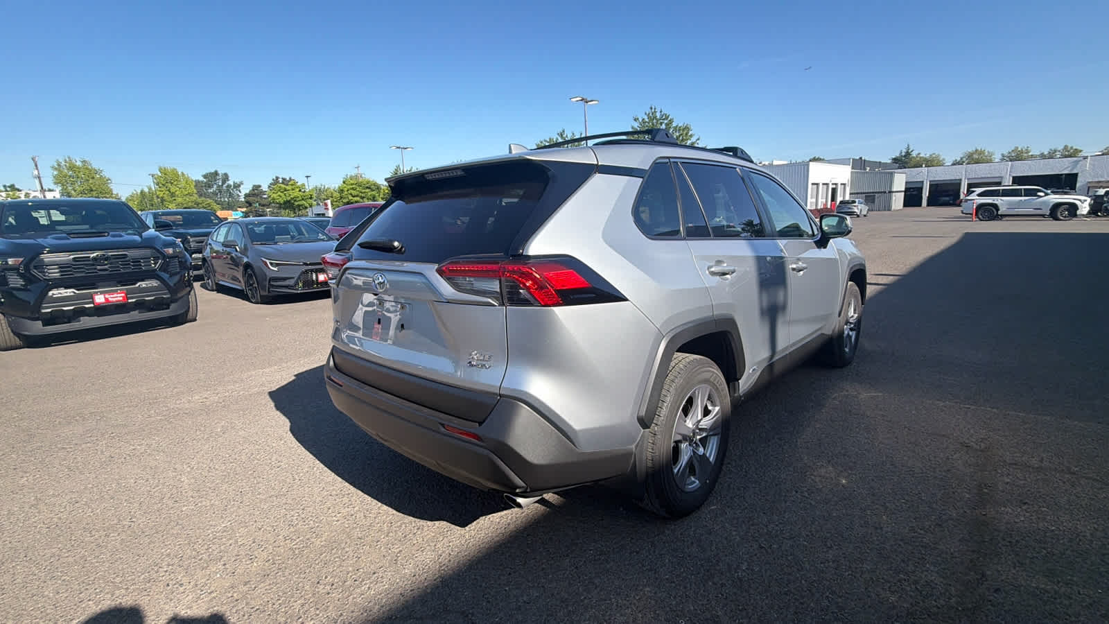 2025 Toyota RAV4 Hybrid XLE