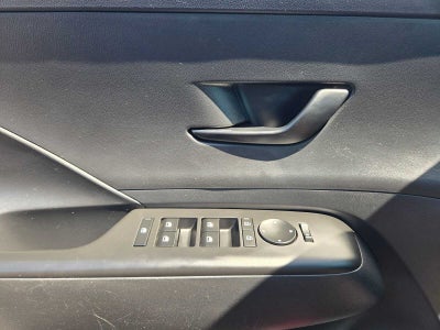 2024 Hyundai Kona SE