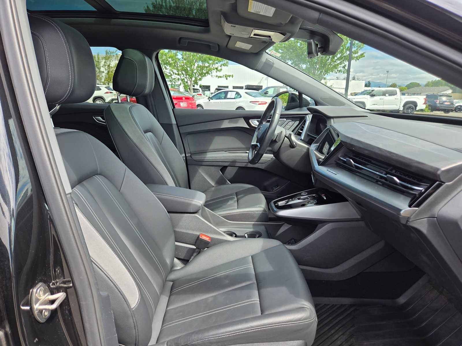 2022 Audi Q4 e-tron Premium Plus