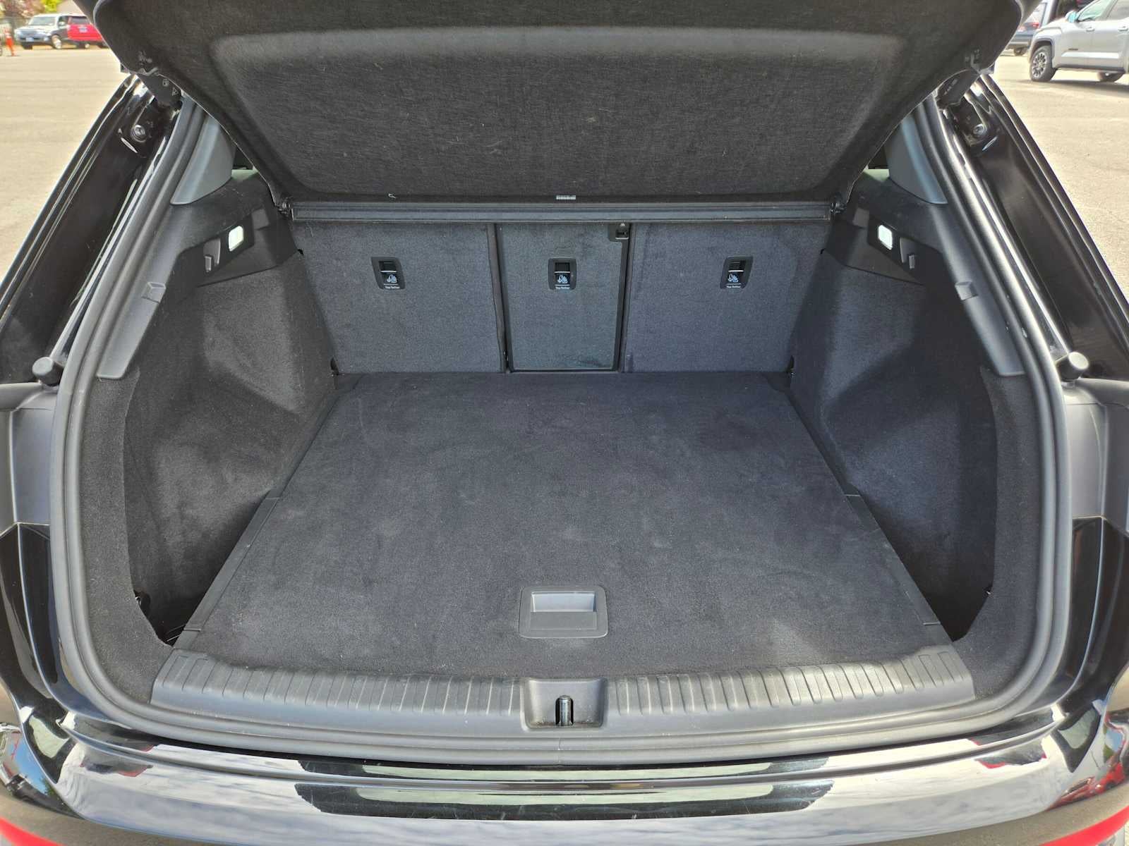 2022 Audi Q4 e-tron Premium Plus