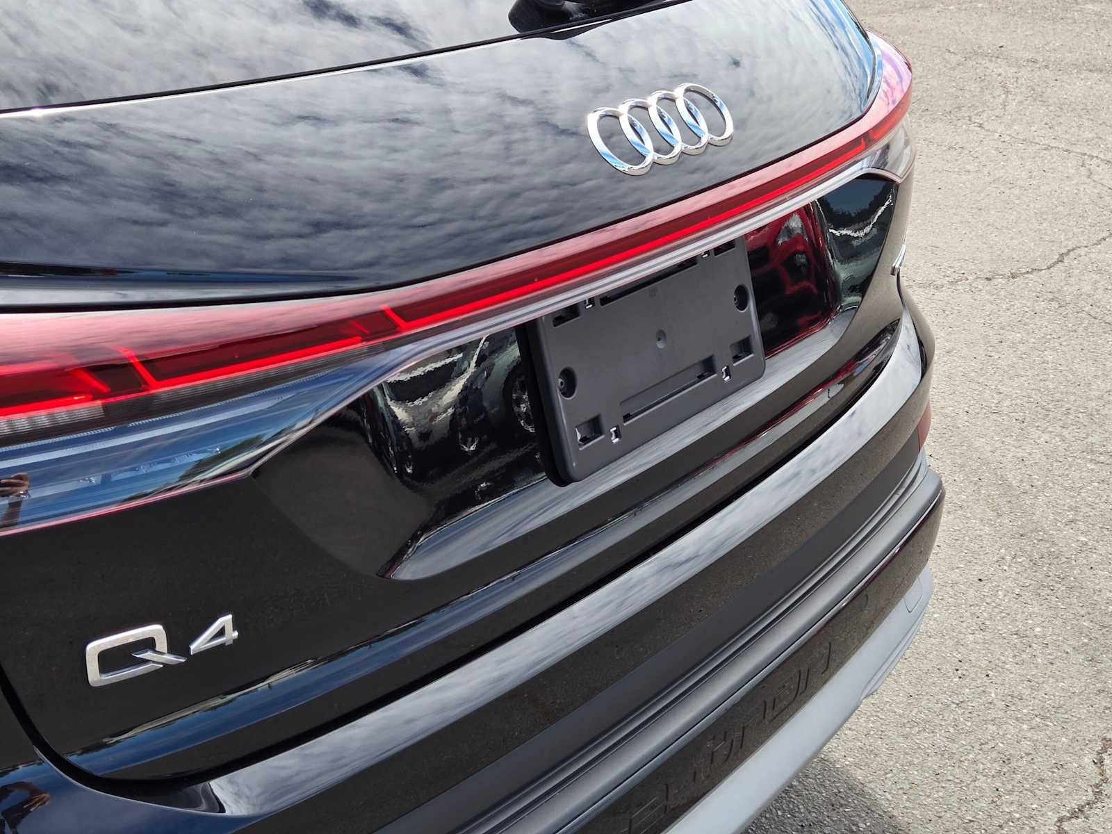 2022 Audi Q4 e-tron Premium Plus