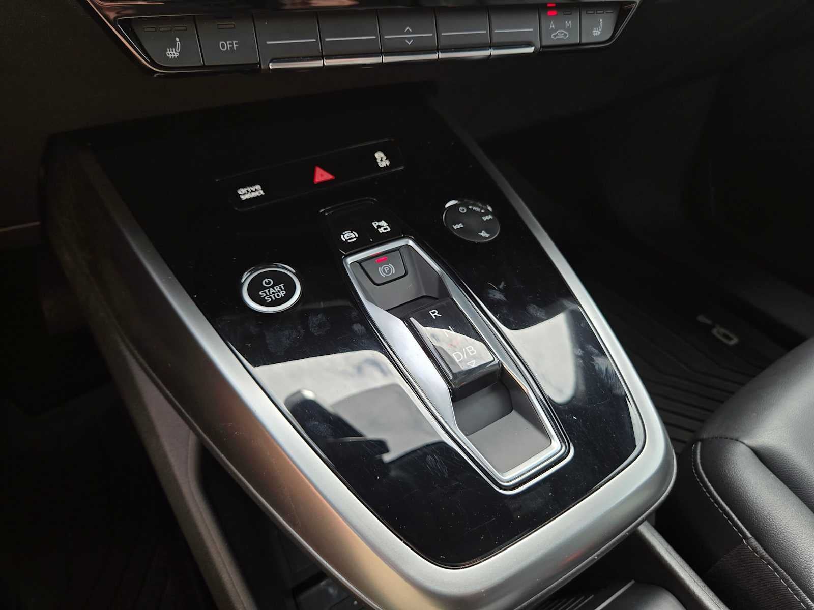 2022 Audi Q4 e-tron Premium Plus