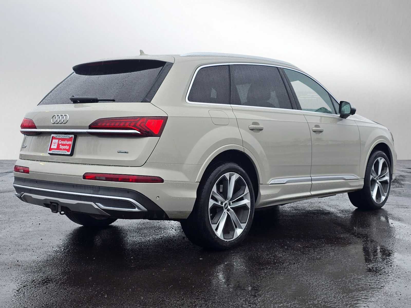 2021 Audi Q7 Premium Plus