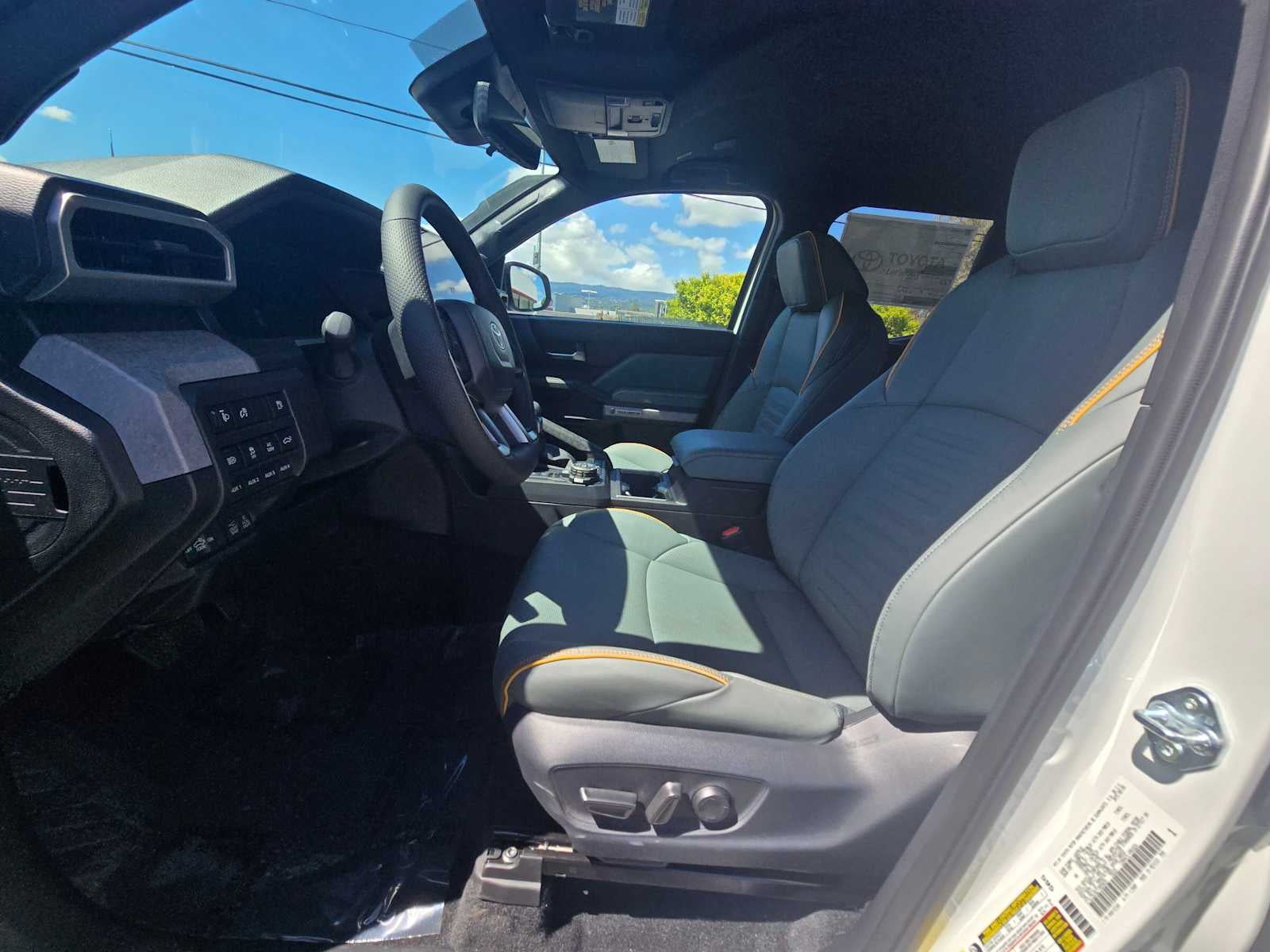 2026 Toyota Tacoma i-FORCE MAX Tacoma Trailhunter
