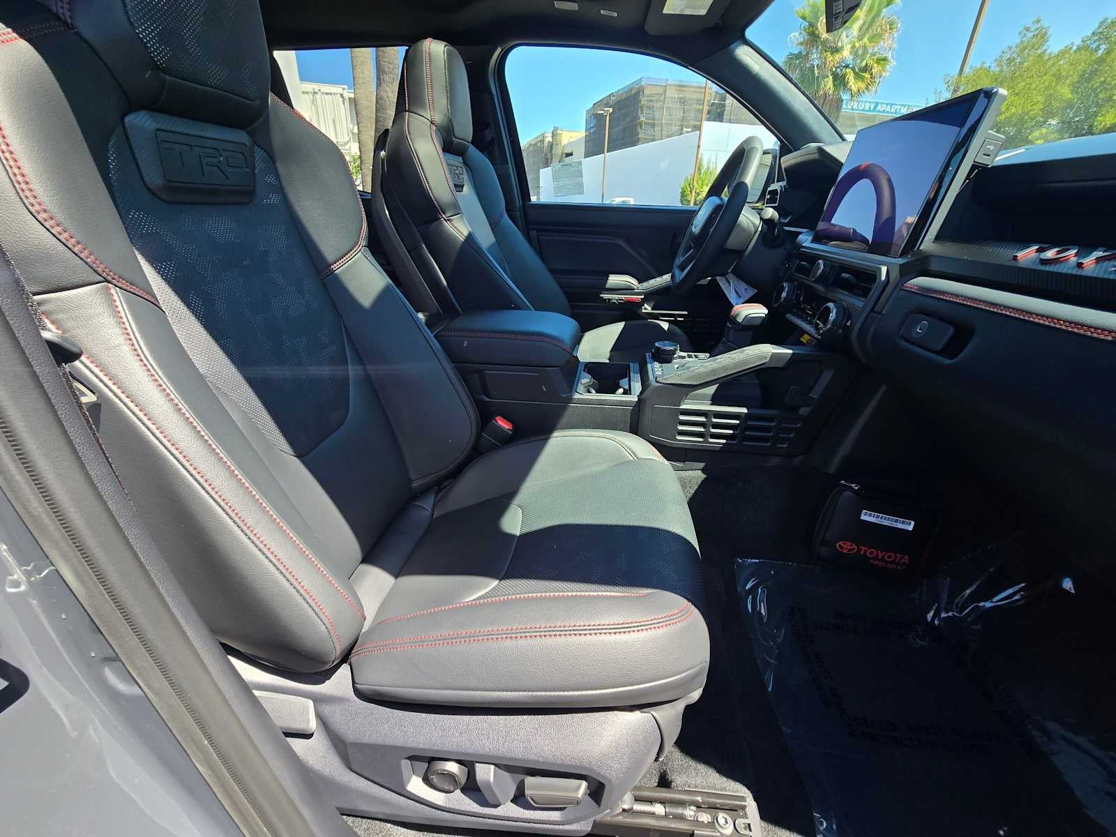 2026 Toyota Tacoma i-FORCE MAX Tacoma TRD Pro