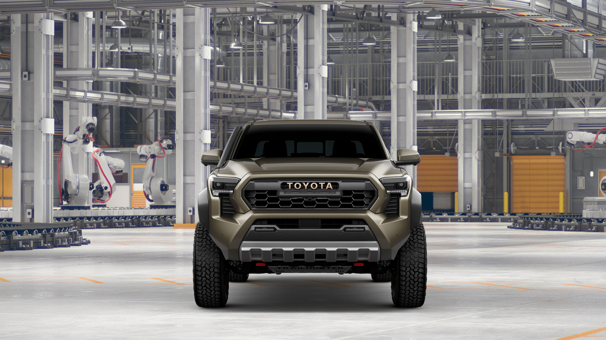 2026 Toyota Tacoma i-FORCE MAX Tacoma Trailhunter