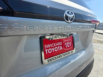 2026 Toyota Grand Highlander Hybrid LE