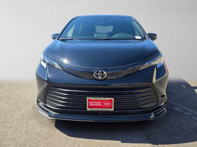 2026 Toyota Sienna Woodland Edition