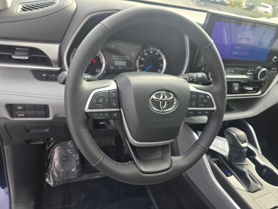 2026 Toyota Highlander Hybrid XLE