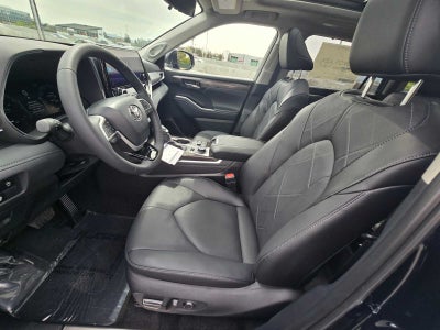 2026 Toyota Highlander Platinum