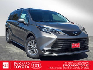 2026 Toyota Sienna LE