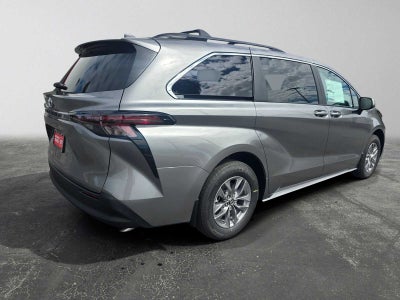 2026 Toyota Sienna LE
