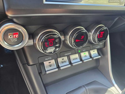 2026 Toyota GR86 Premium MT