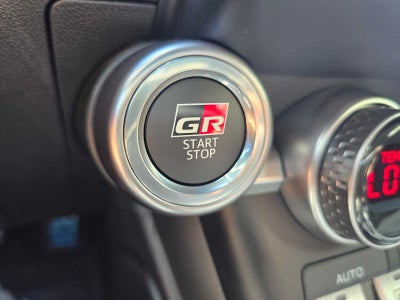 2026 Toyota GR86 Premium MT