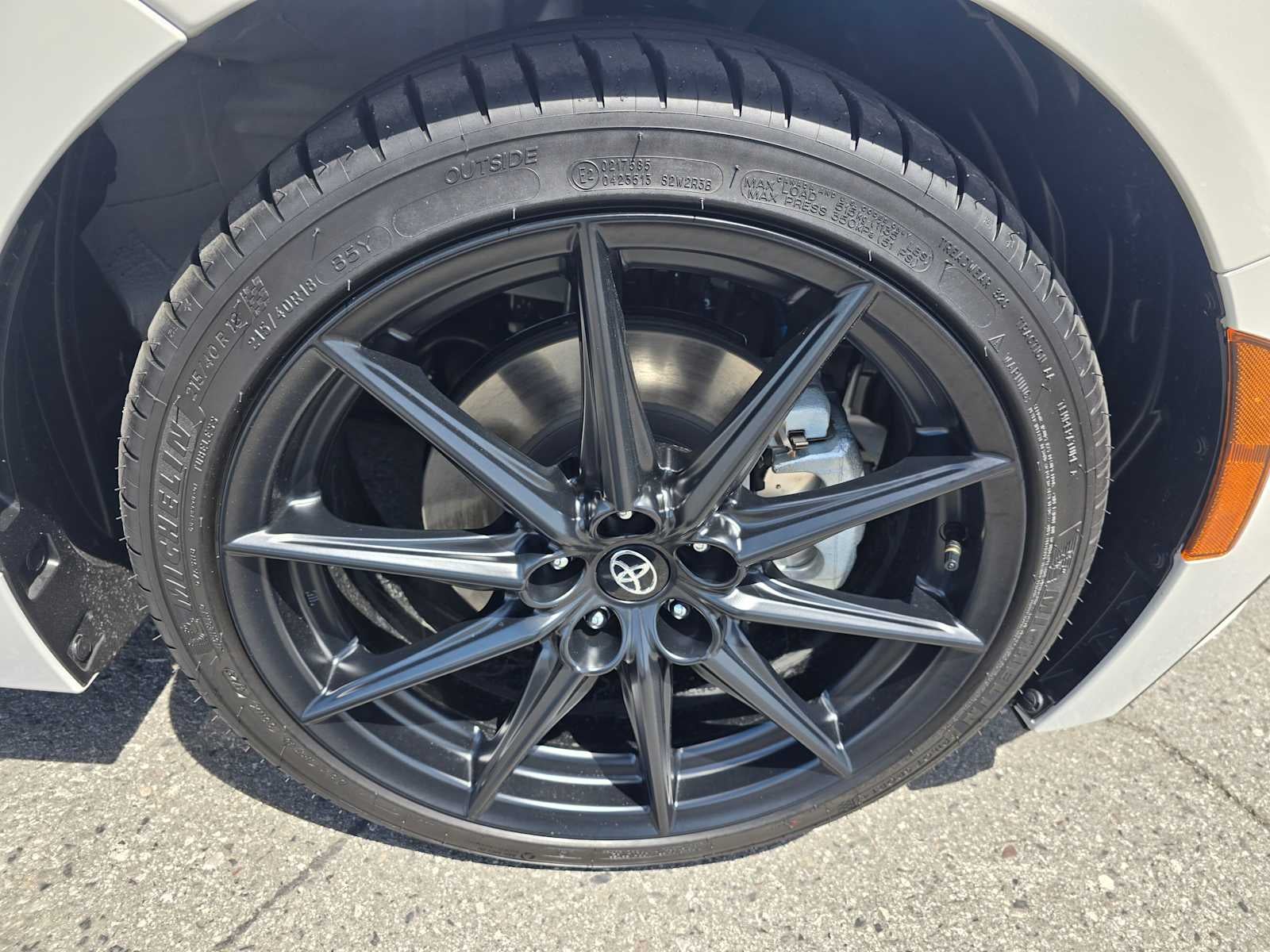 2026 Toyota GR86 Premium AT