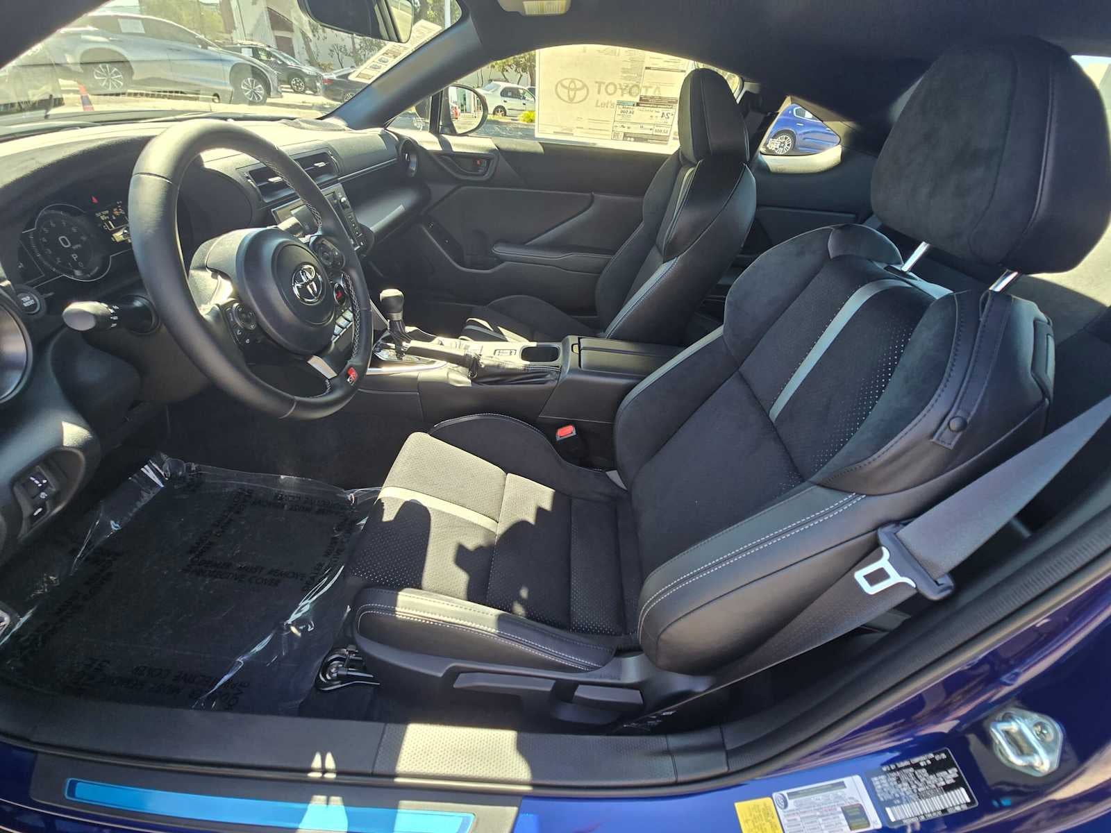 2026 Toyota GR86 Premium AT