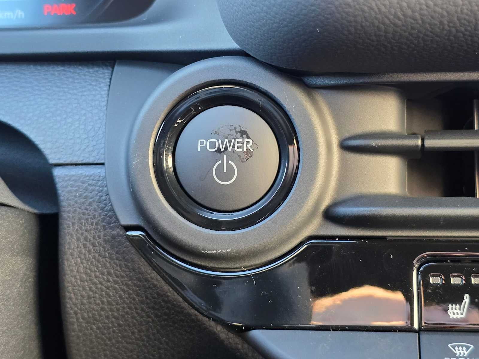 2025 Toyota Toyota Crown Signia XLE