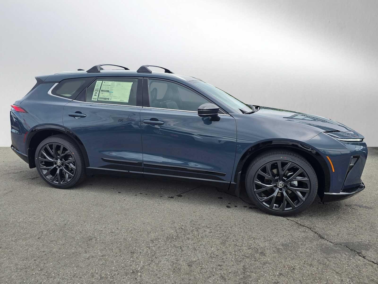 2026 Toyota Toyota Crown Signia Limited