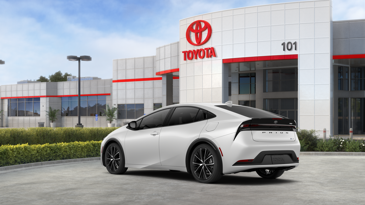 2027 Toyota Prius XLE