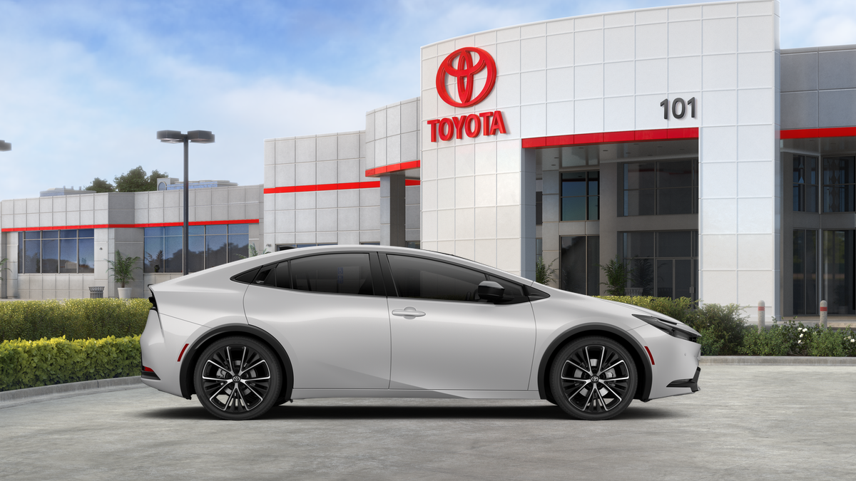 2027 Toyota Prius XLE