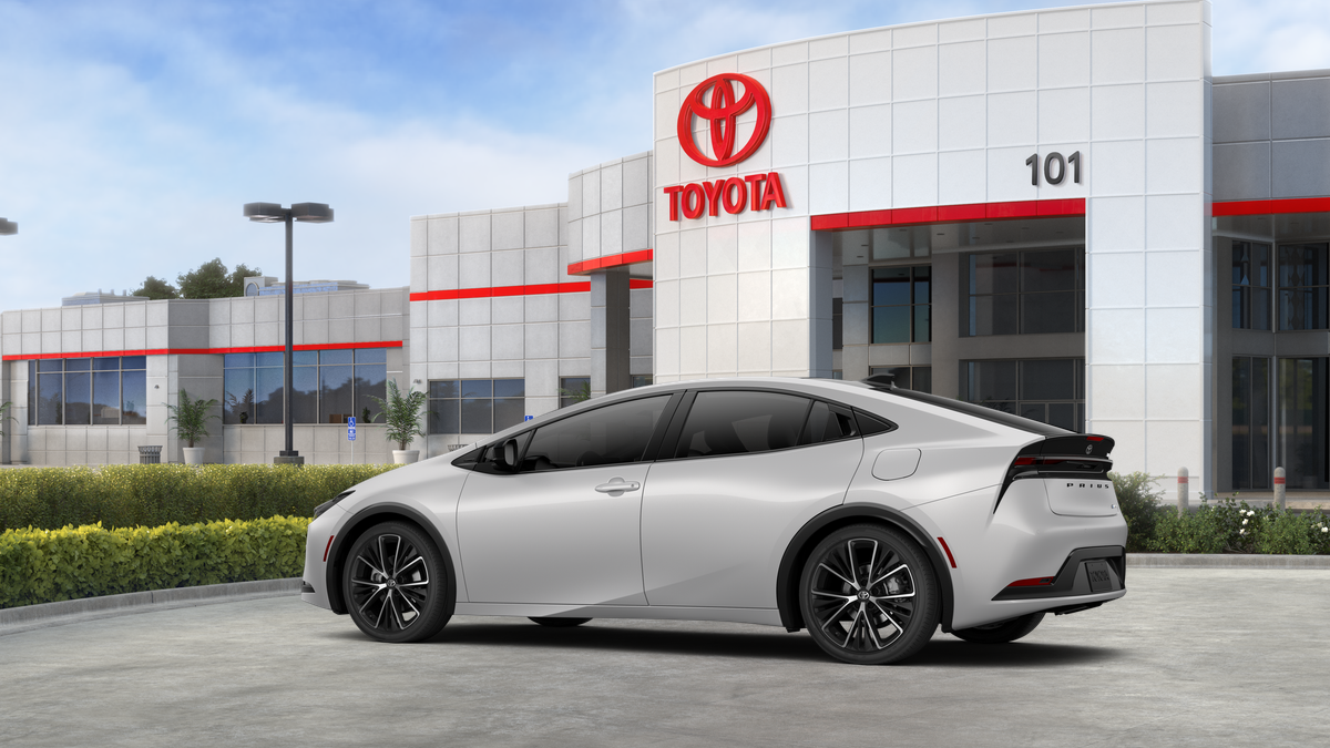 2027 Toyota Prius XLE