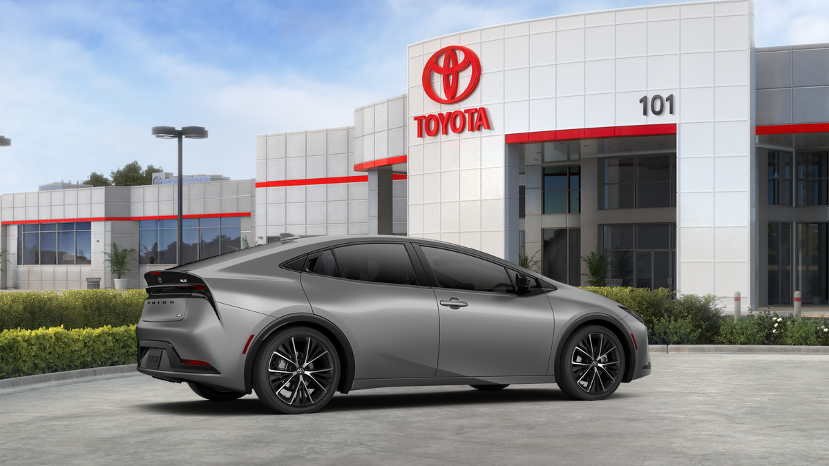 2027 Toyota Prius XLE