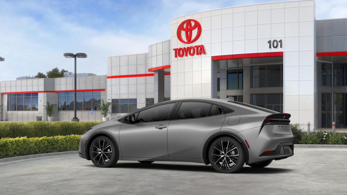 2027 Toyota Prius XLE
