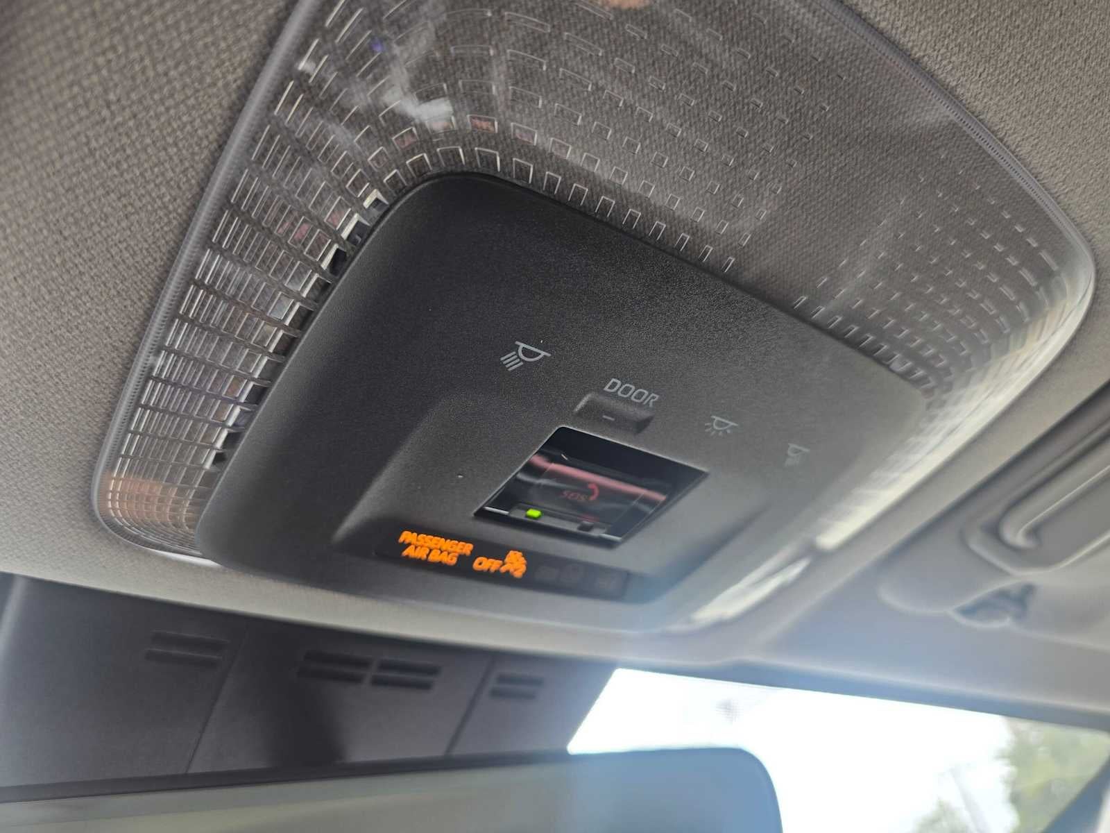 2027 Toyota Prius Plug-in Hybrid XSE