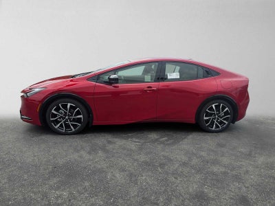 2027 Toyota Prius Plug-in Hybrid XSE