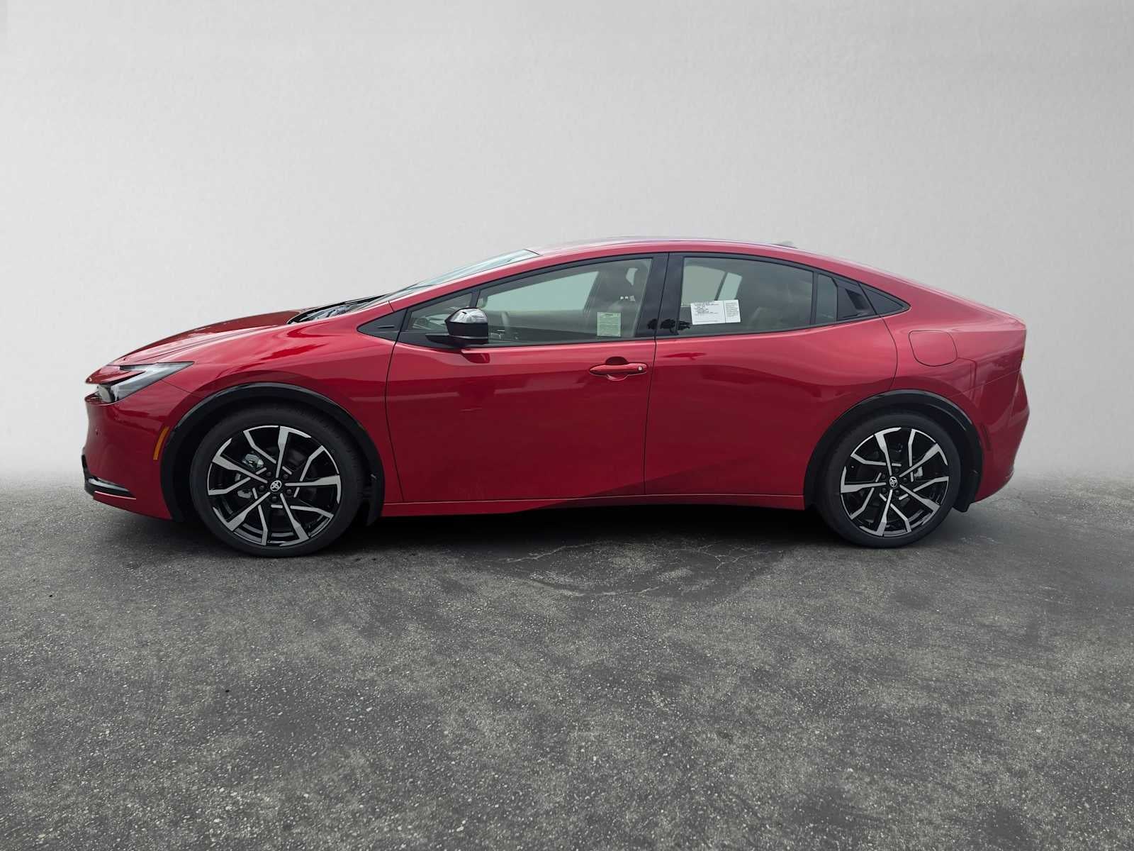 2027 Toyota Prius Plug-in Hybrid XSE