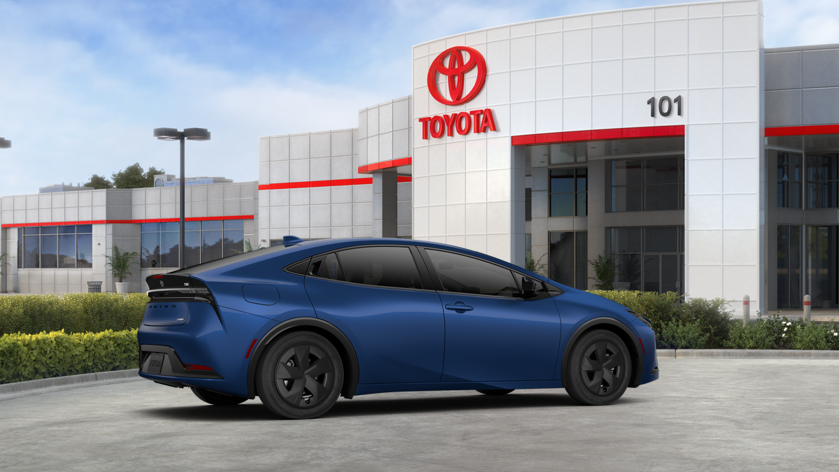 2027 Toyota Prius Plug-in Hybrid SE