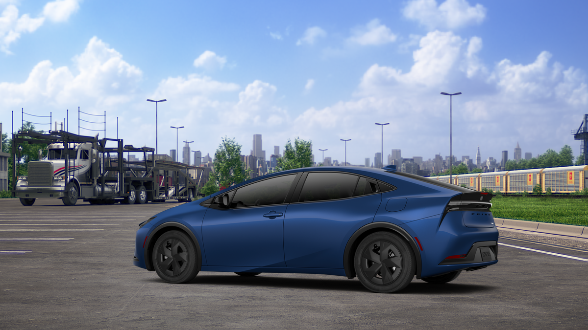 2027 Toyota Prius Plug-in Hybrid SE