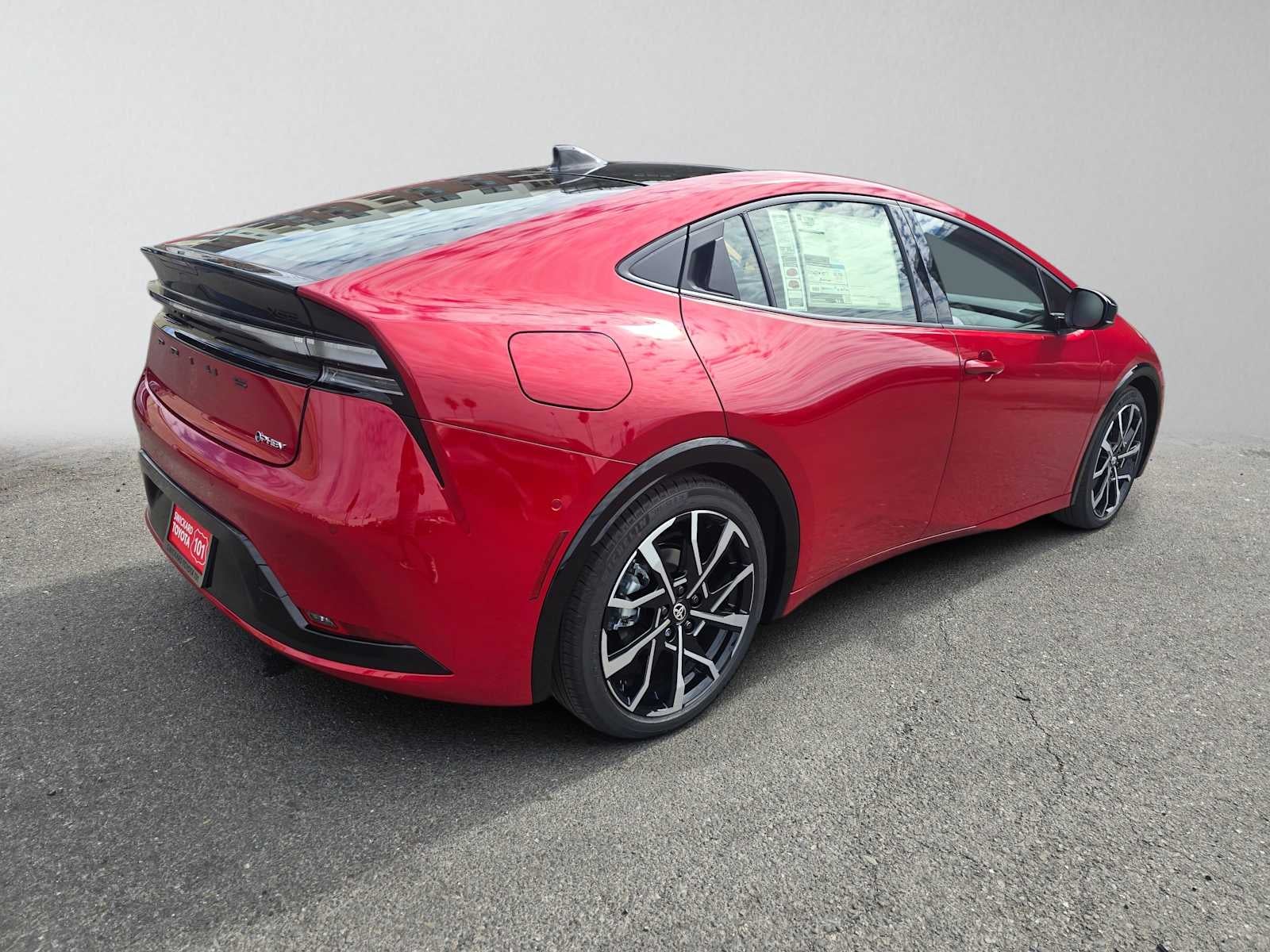 2027 Toyota Prius Plug-in Hybrid XSE Premium