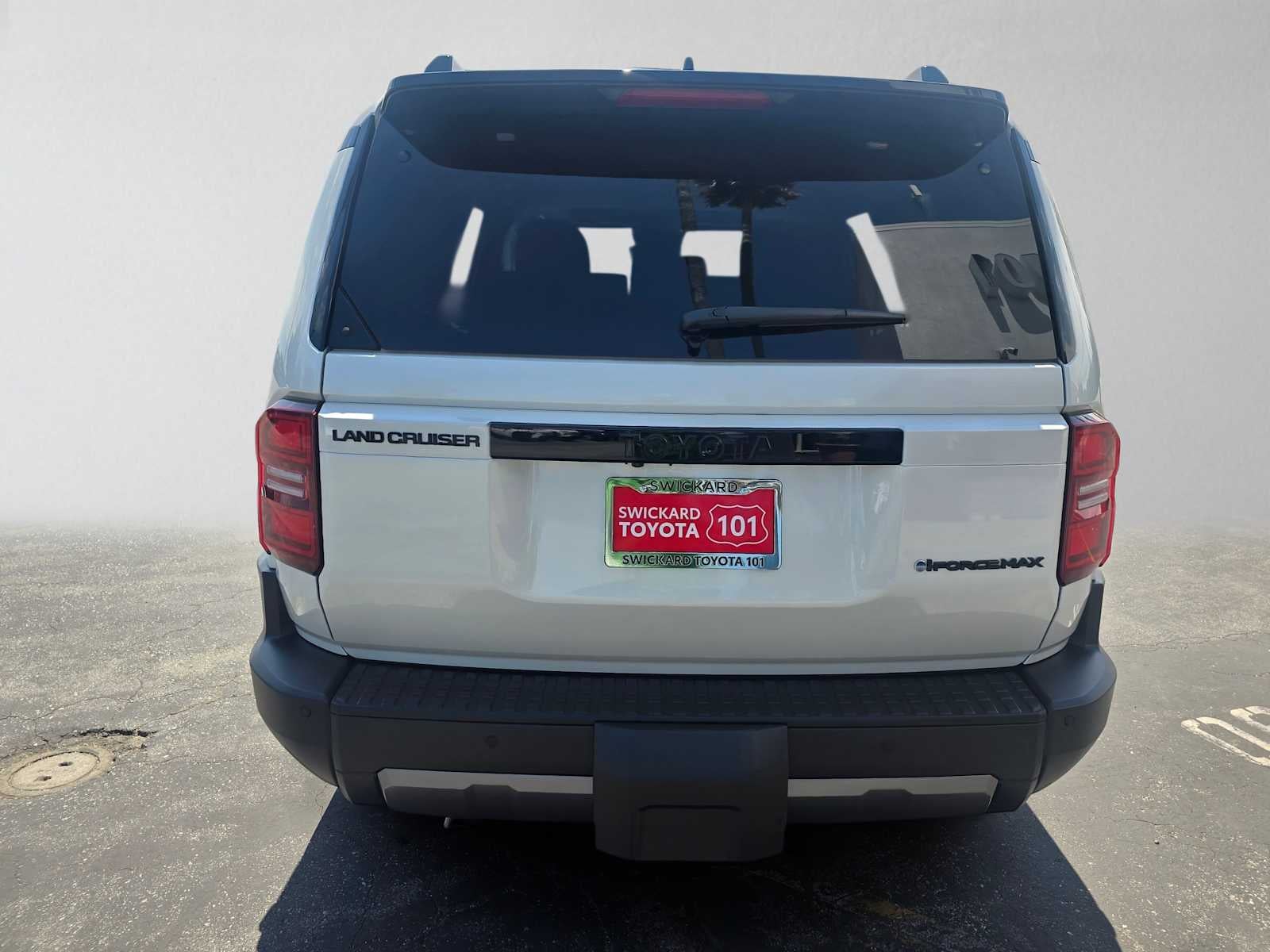 2027 Toyota Land Cruiser Base