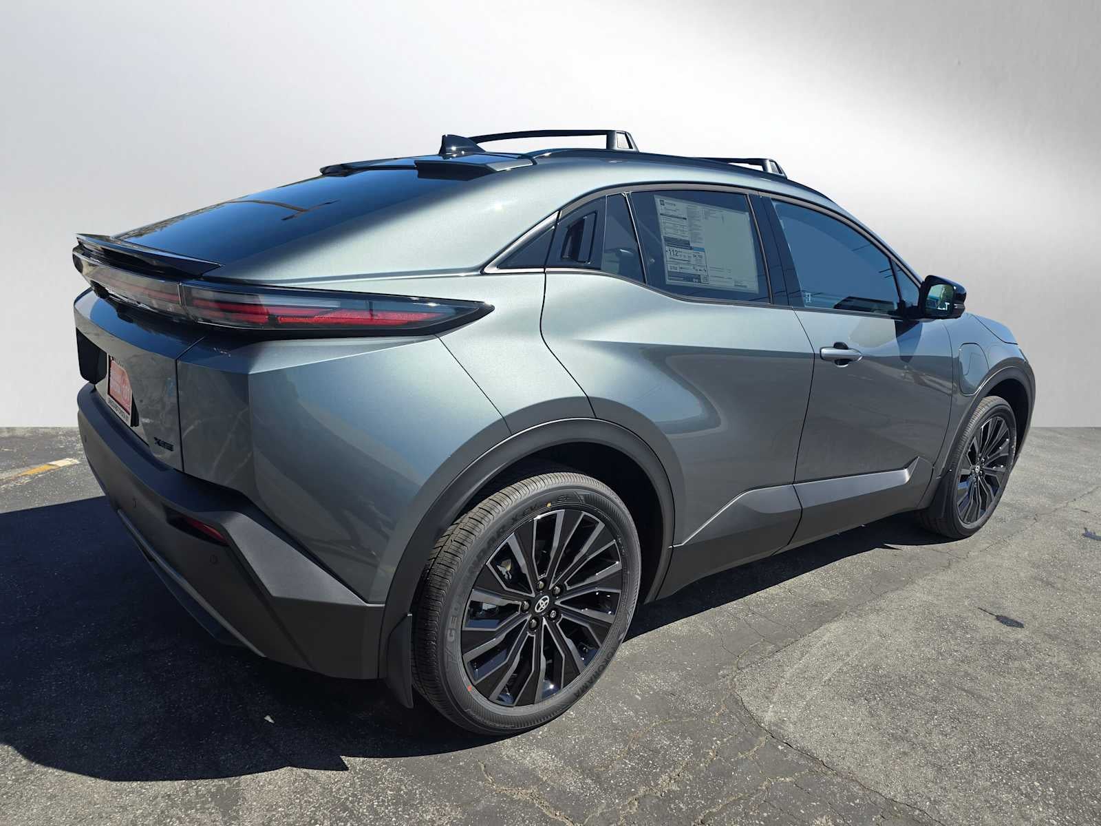 2026 Toyota C-HR XSE