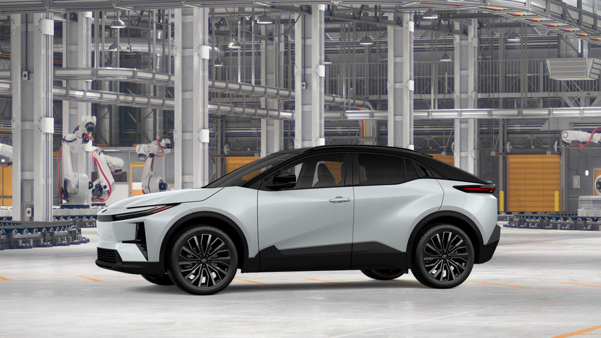 2027 Toyota C-HR XSE